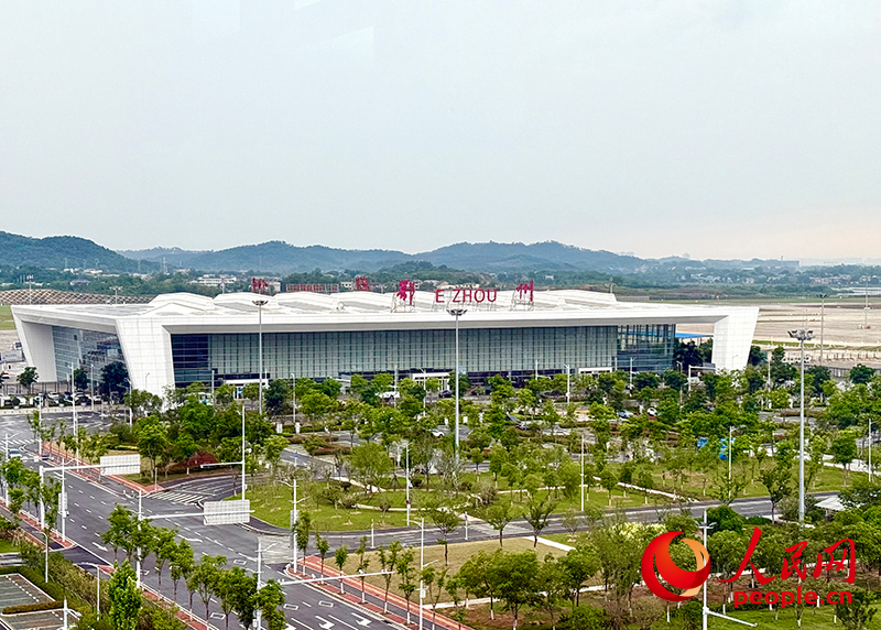 鄂州花湖国际机场。人民网记者 周恬摄