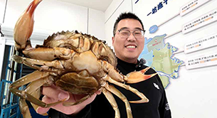 青蟹住进“单身公寓”